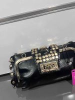 کیف مجلسی زنانه MANGO طرح Studded مشکی براق - Image 4