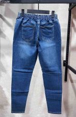 شلوار لی زنانه مدل «مام-فیت دکمه‌دار» با کمر کشی (Elastic Waist Mom Fit) - Image 2
